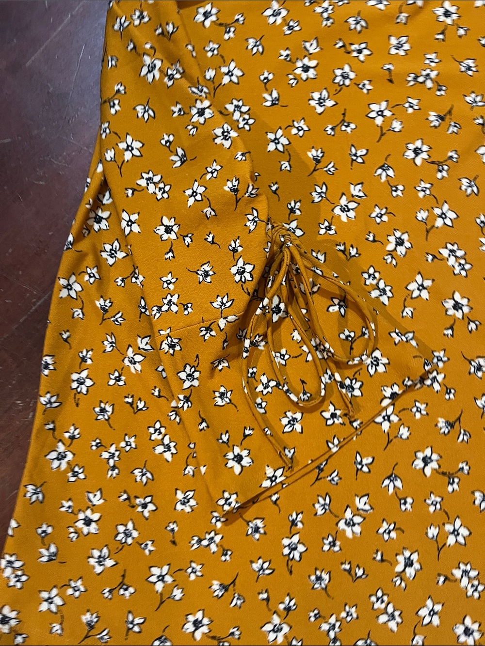 🌻3/&15🌻 Mango Mustard Floral Tie-Sleeve Shift Dress - Picture 6 of 9